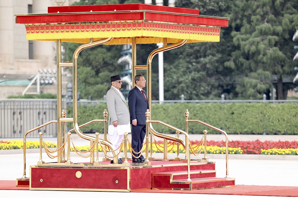 प्रधानमन्त्री प्रचण्डलाई ‘गार्ड अफ अनर’